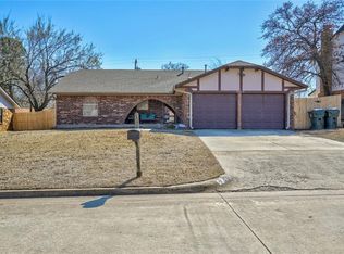 9612 Crest Dr, Midwest City, OK 73130