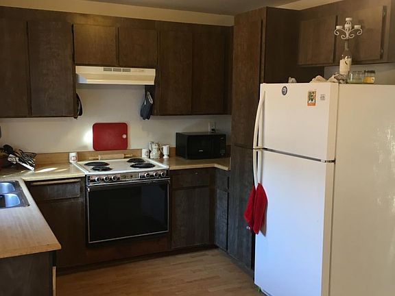 3rd image of 1639 Oliver Ave