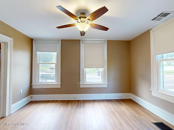 5th image of 31-33 S Washington Street