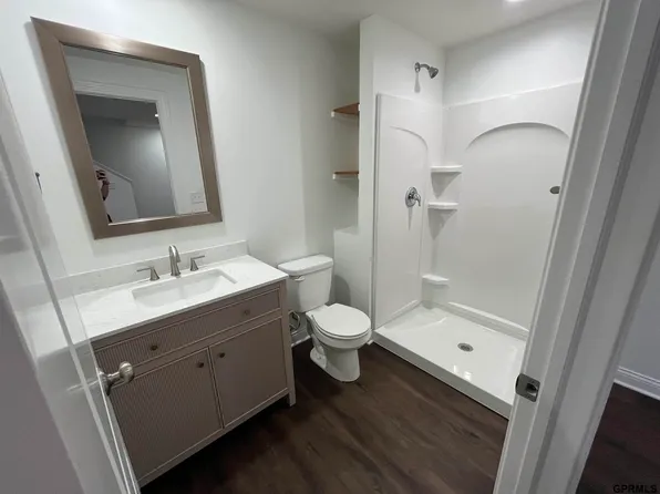 1191 Turtle Creek Rd, Lincoln, NE 68521