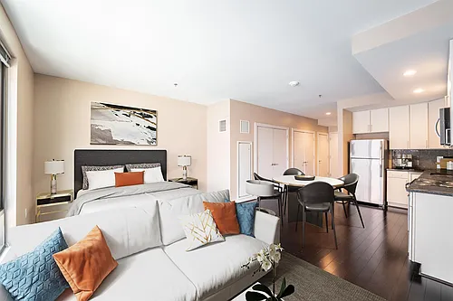 Front Street Lofts Photo 1