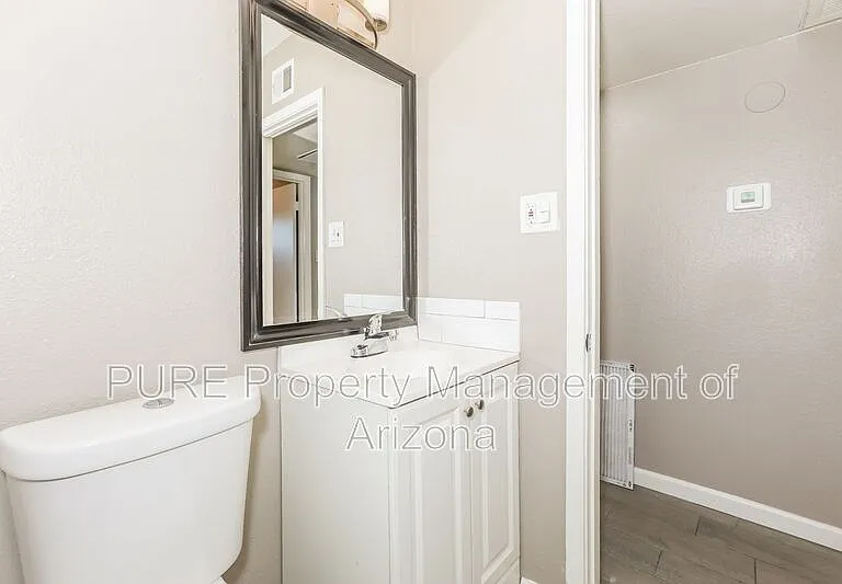 100 W Gary Dr #C — Photo 10