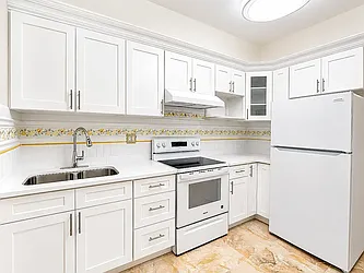 35-44 32nd Street