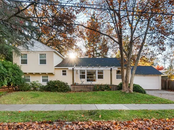 1367 Woodland Ave, Chico, CA 95928