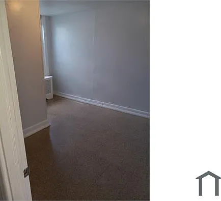 1011 W Ontario St — Photo 4