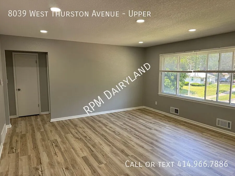 Building Photo - 8039 W Thurston Ave #UPPER
