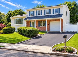 2 Carol Ave, Farmingville, NY 11738