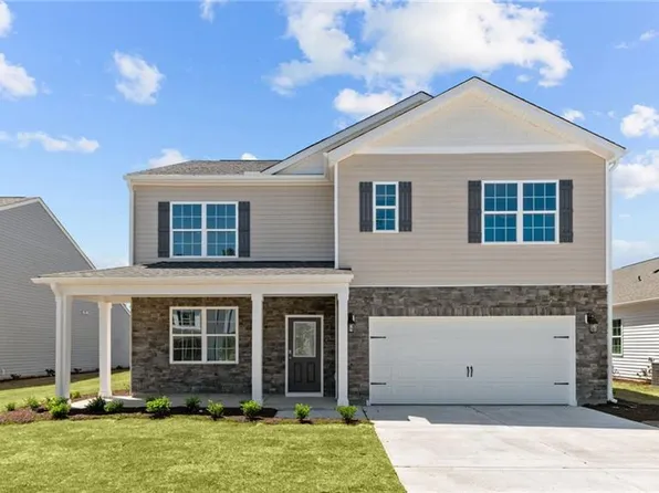 245 Crestview Ln, Lexington, NC 27295