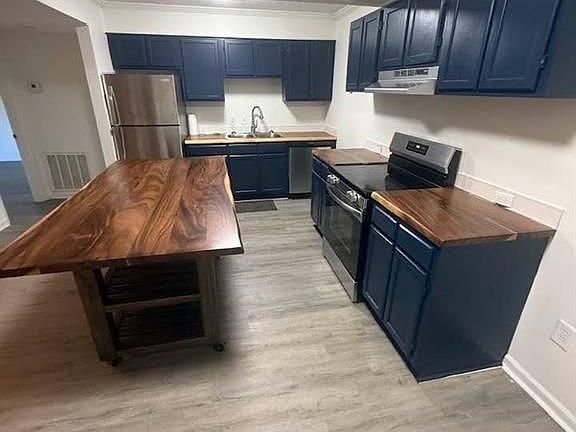 2nd image of 605 Candler St APT A1