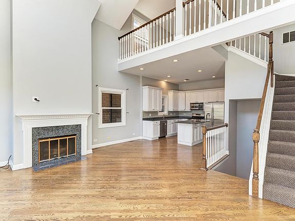 3rd image of 1542 N Wieland St #3