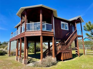 454 S Bel Air Loop SW, Ocean Shores, WA 98569