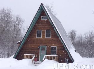 E6313 Valhalla Dr, Ironwood, MI 49938