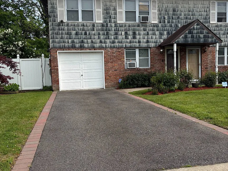 52B Evergreen St