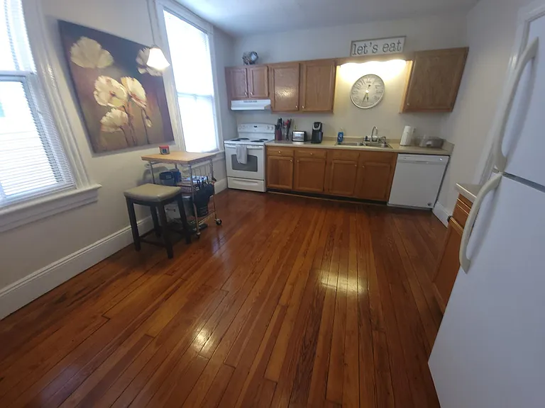 1418 Church St — Photo 5