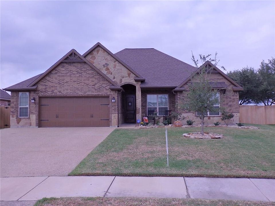 1st image of 2156 Chestnut Oak Cir