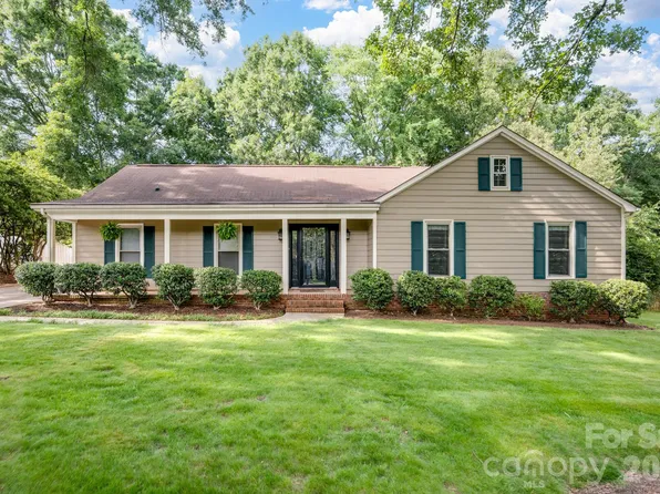 11831 Parks Farm Ln, Charlotte, NC 28277