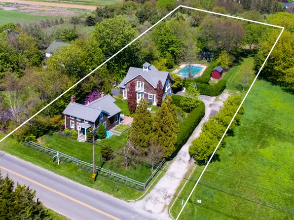 (undisclosed Address), Southold, NY 11971