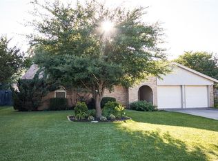 6517 Simmons Rd, North Richland Hills, TX 76182