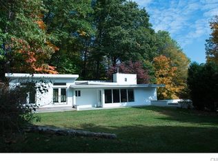 10 N Seir Hill Rd, Norwalk, CT 06850