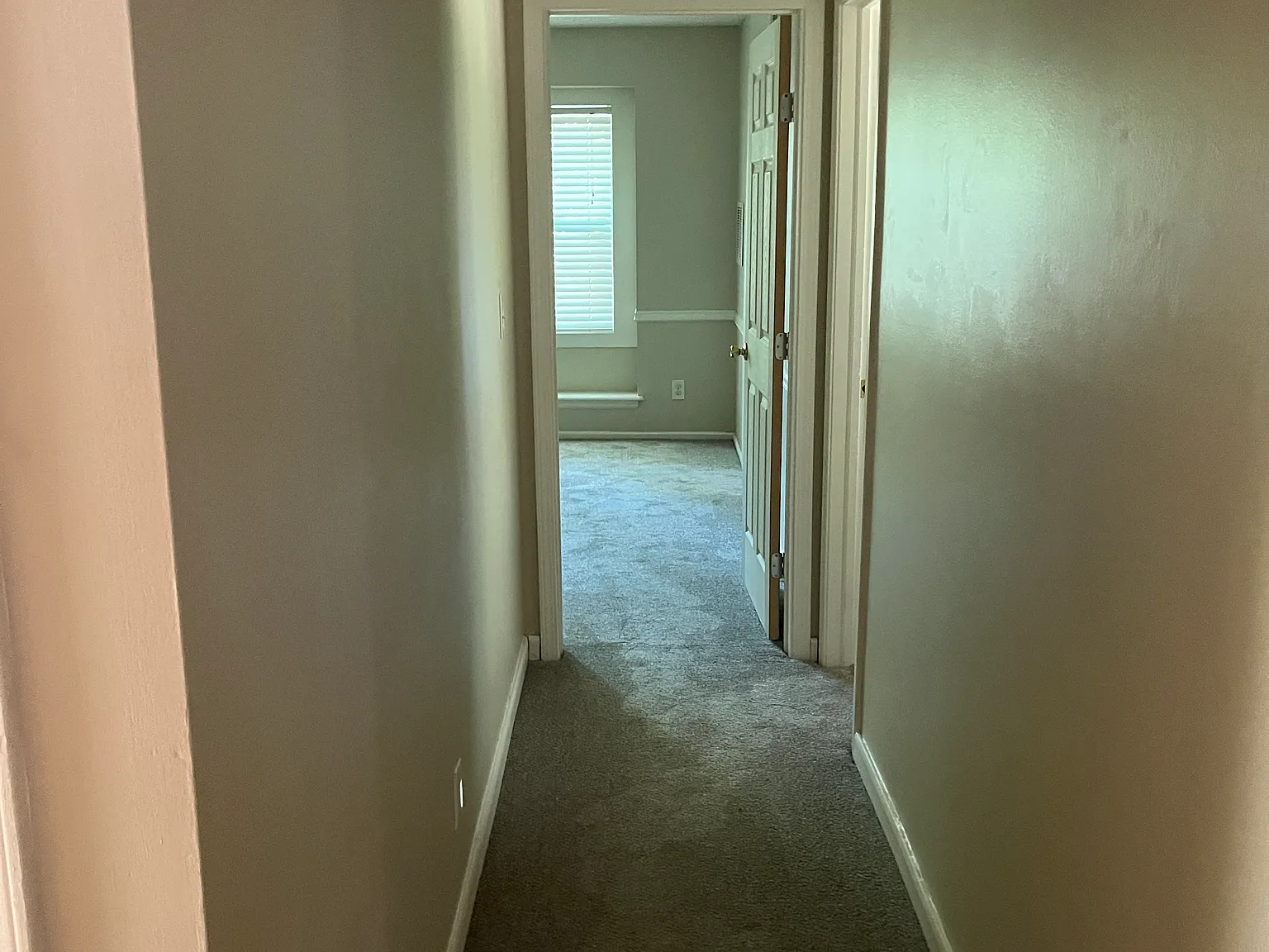 4 bed, 2.5 bath, 1592 sqft, $2,500 — Photo 4