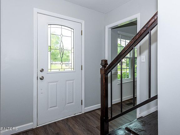 4th image of 1837 Dunraven Dr