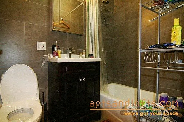 Rented by aptsandlofts.com | media 34