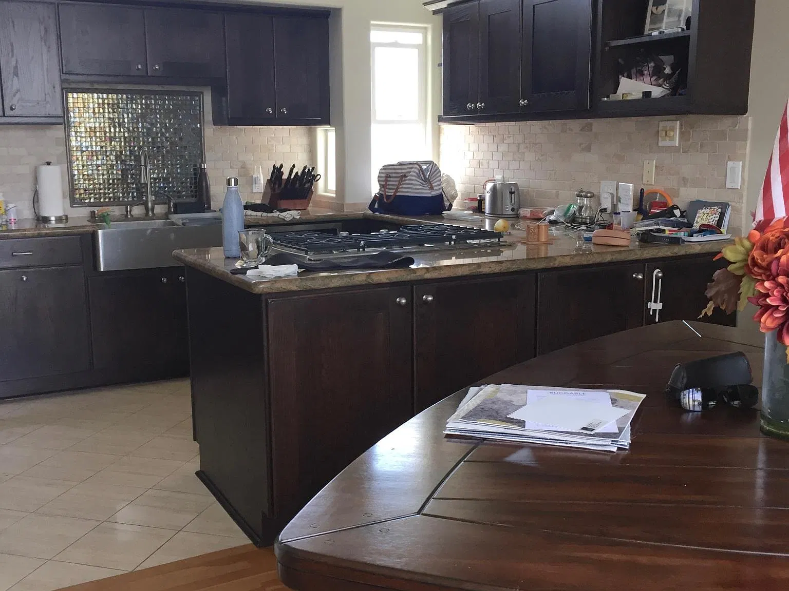 2 bed, 2.5 bath, 1700 sqft, $7,200 — Photo 2