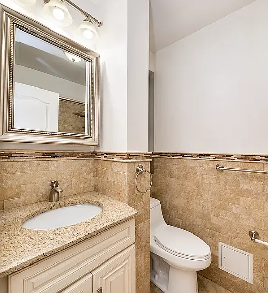 102 Norfolk St #18 — Photo 5