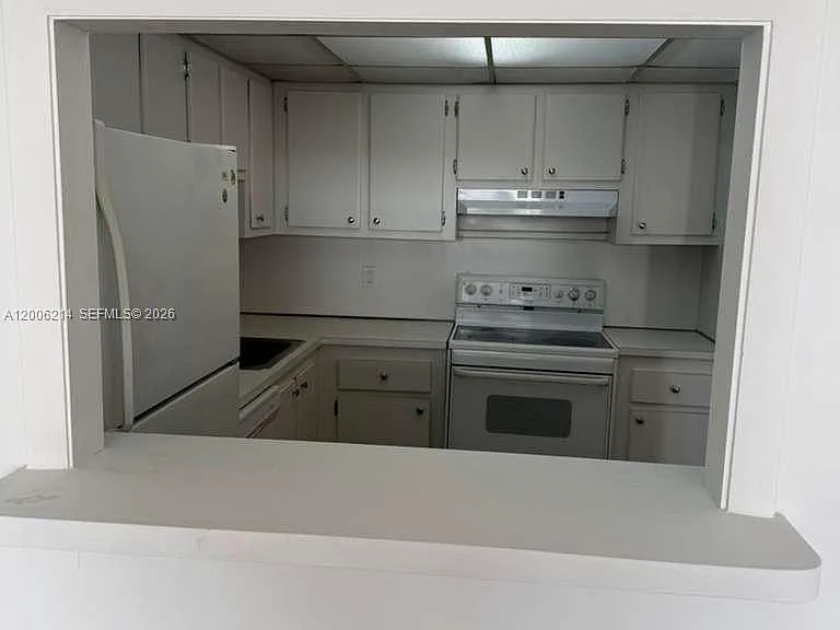 1200 NE Miami Gardens Dr #812W — Photo 3
