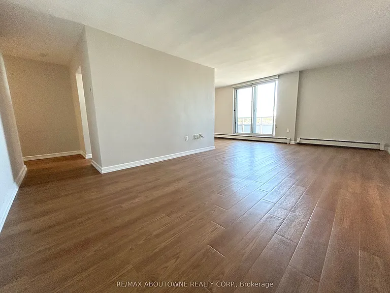 10 Overlea Dr #1114 — Photo 4