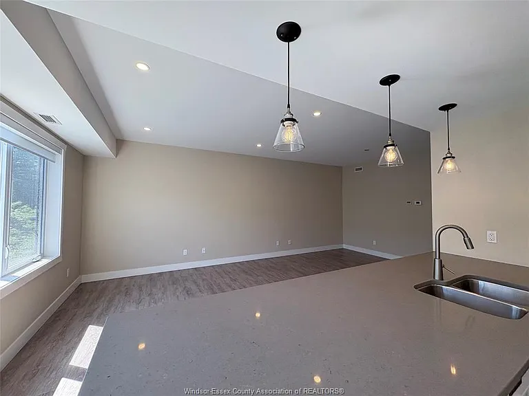 550 Sandison St #62 — Photo 14