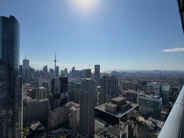 7 Grenville St, Toronto, ON