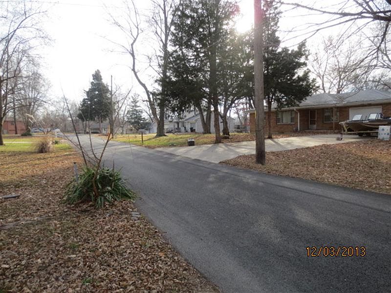 1st image of 3039 N 49th Ter