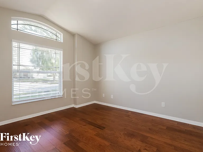 4312 Horseshoe Pick Ln — Photo 11
