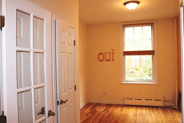 Rented by aptsandlofts.com | media 19