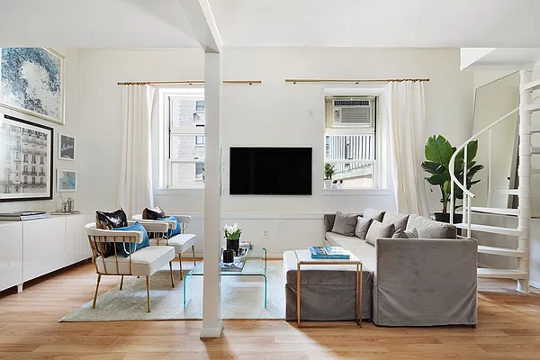 Sold by Compass | media 17