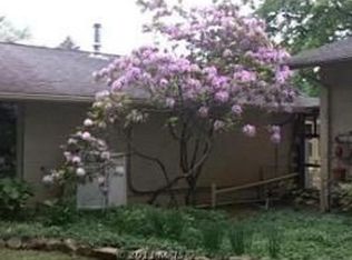 202 Lawson Rd SE, Leesburg, VA 20175