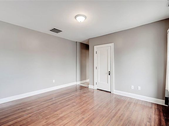 4th image of 1734 N Pennsylvania St APT 4