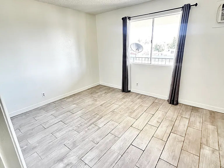 26430 San Jacinto St #8 — Photo 9