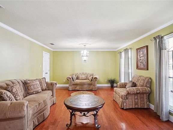 4th image of 7340 Mayo Blvd