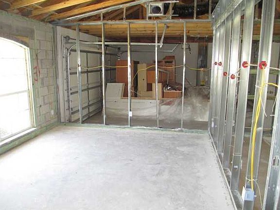 4th image of 7845 103rd Ct