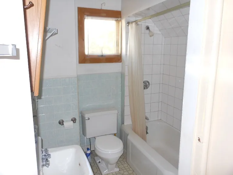 117 Auburn St #1 — Photo 12