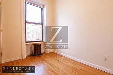 Rented by ZealEstate Group Inc