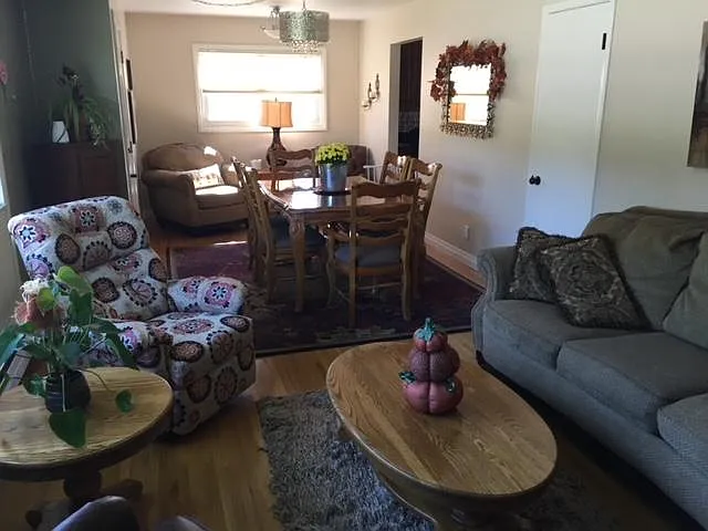 1753 Mountain View Rd — Photo 6