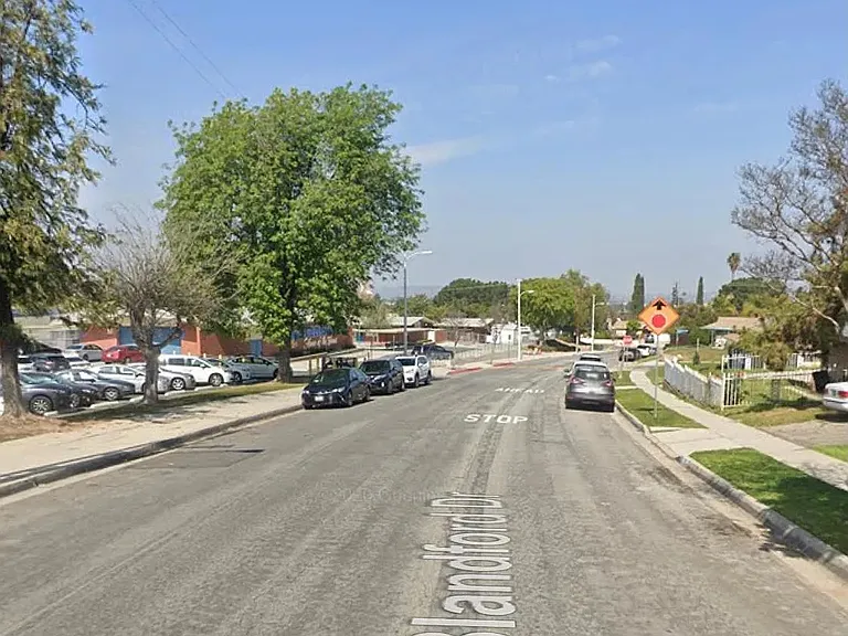 Blandford Dr — Photo 16