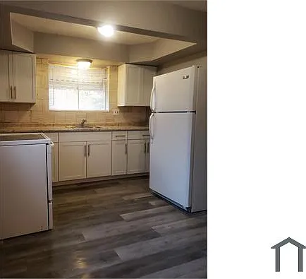 4525 Edgewood Blvd — Photo 2
