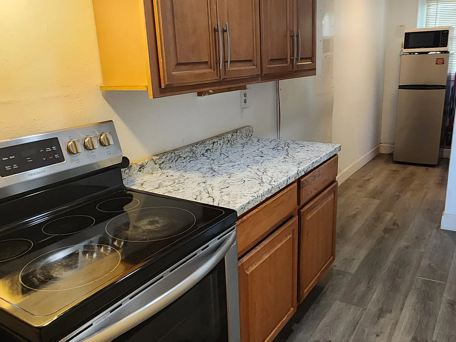 3425 Valencia Hill Dr — Photo 1