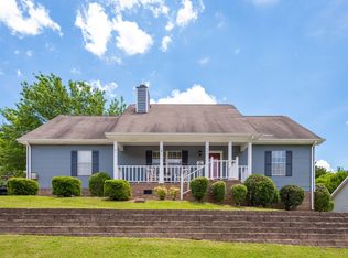 606 Spring Lake Ct, Chattanooga, TN 37415