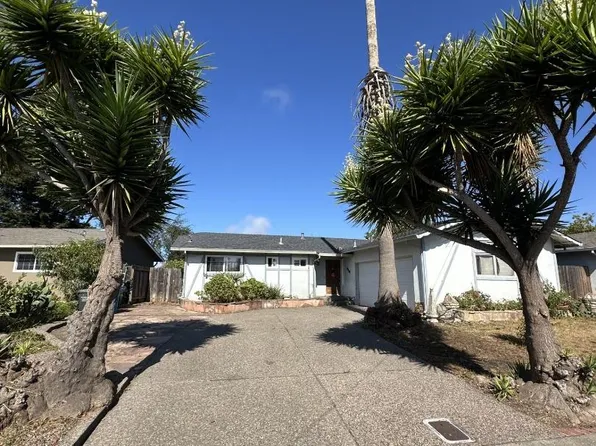 510 Arlen Dr, Rohnert Park, CA 94928