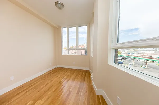 Rented by Real Team Brokerage | media 59